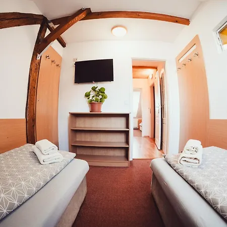 Adelka Guest house 3*